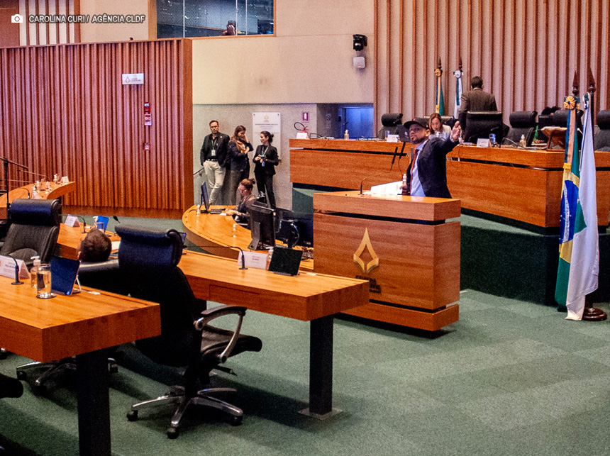 Distritais querem explicações de secretaria de saúde e do IGESDF sobre mortes de crianças nas unidades de saúde