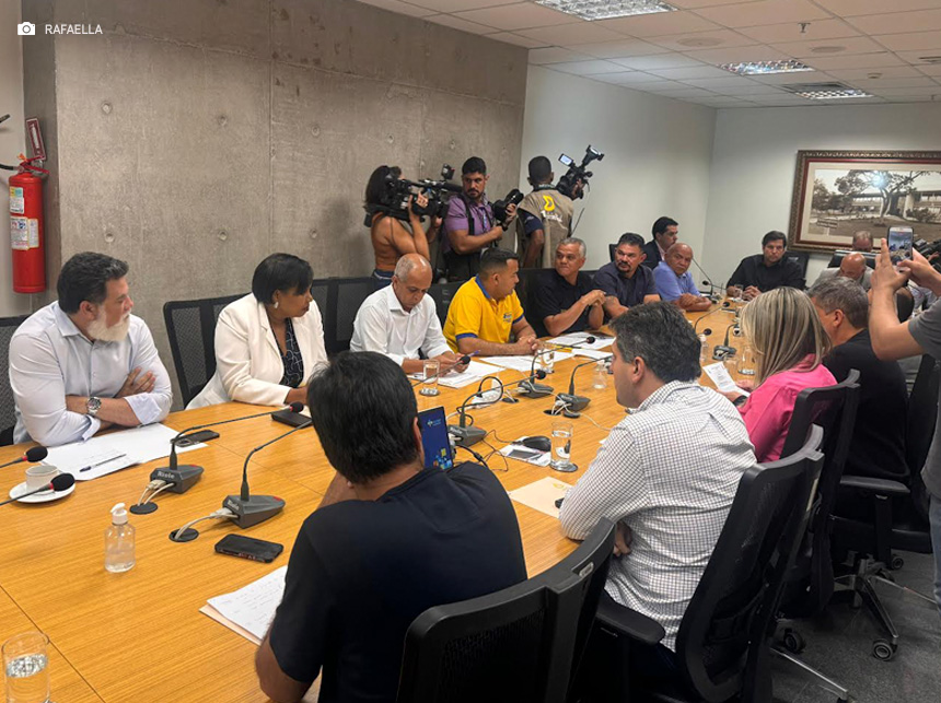 Distritais se reúnem com gestores da Saúde para discutir crise pediátrica no DF