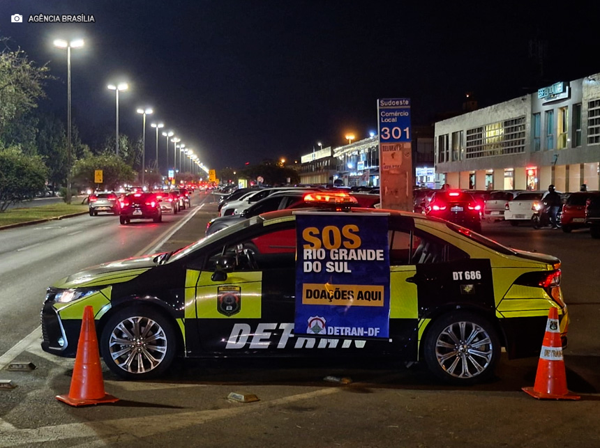 Viaturas e unidades do Detran-DF recebem doações para vítimas de enchentes do Rio Grande do Sul