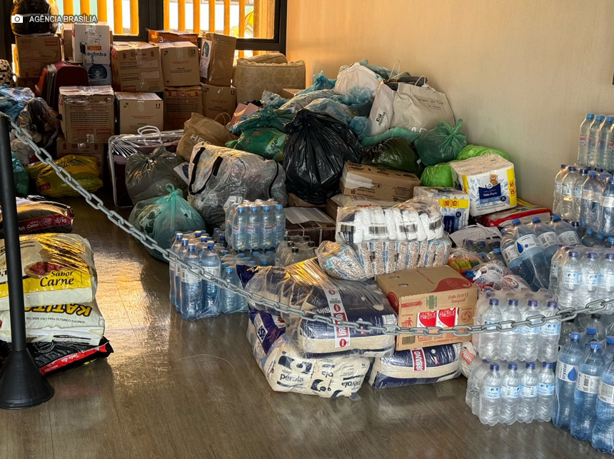 Pontos da Novacap têm funcionamento 24h para receber doações para o RS