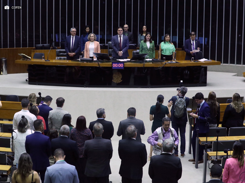 Câmara realiza sessão solene e audiência pública sobre a Enfermagem nesta terça-feira (21)