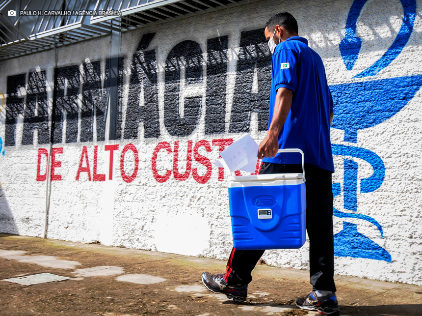 Entrega de Medicamentos em Casa: mais de 10 mil pacientes recebem remédios gratuitos mensalmente