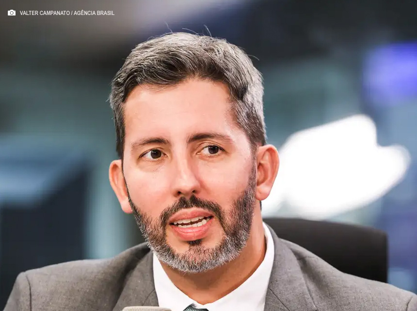 TSE derruba decisão que deixou Leandro Grass inelegível por oito anos