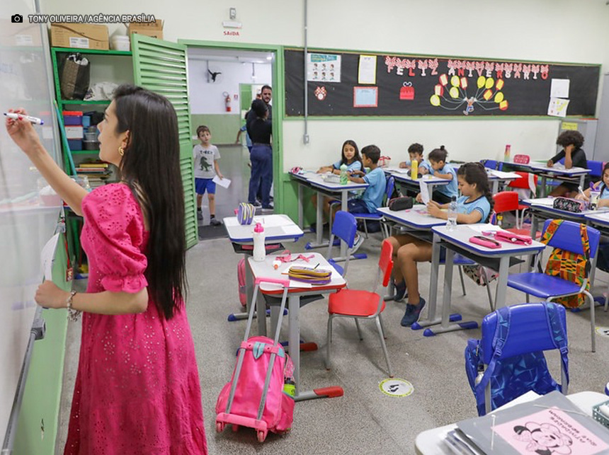 Autorizada a nomeação de mais 4,1 mil servidores para a rede de ensino do DF