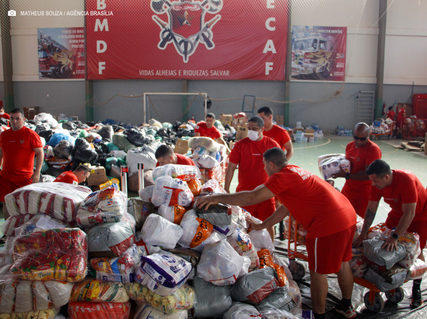Saiba como organizar e quais itens doar na campanha Brasília pelo Sul