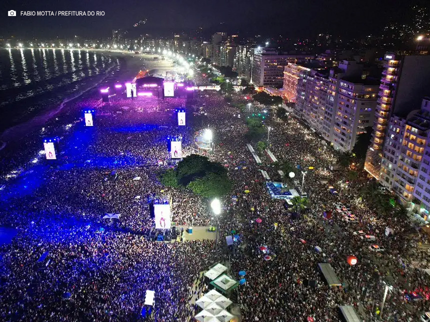Show de Madonna reúne 1,6 milhão de pessoas em Copacabana