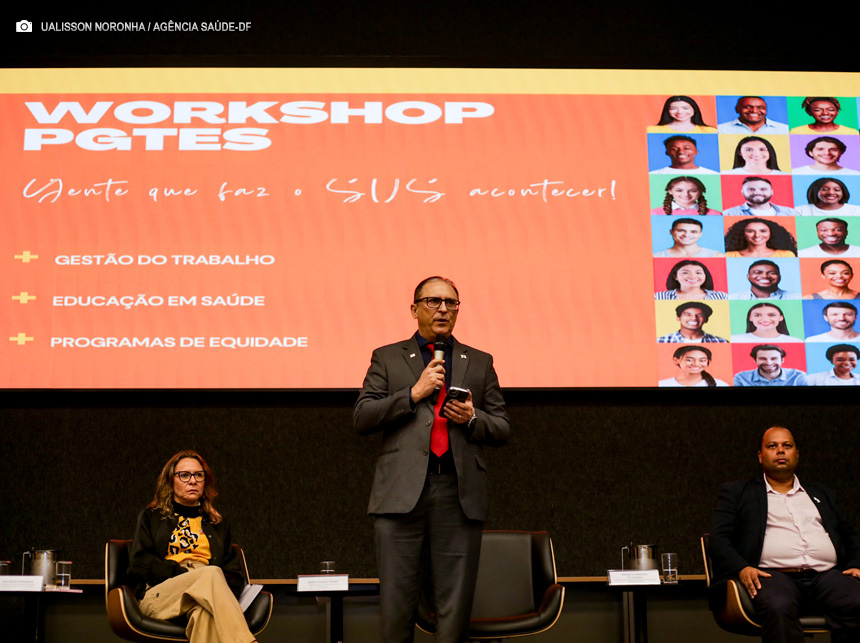 Colaboradores do SUS discutem soluções para gestão do trabalho e educação em saúde