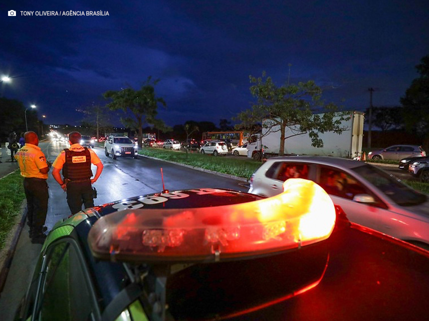 CLDF aprova reajuste da gratificação a agentes de trânsito que atuarem em dias de folga