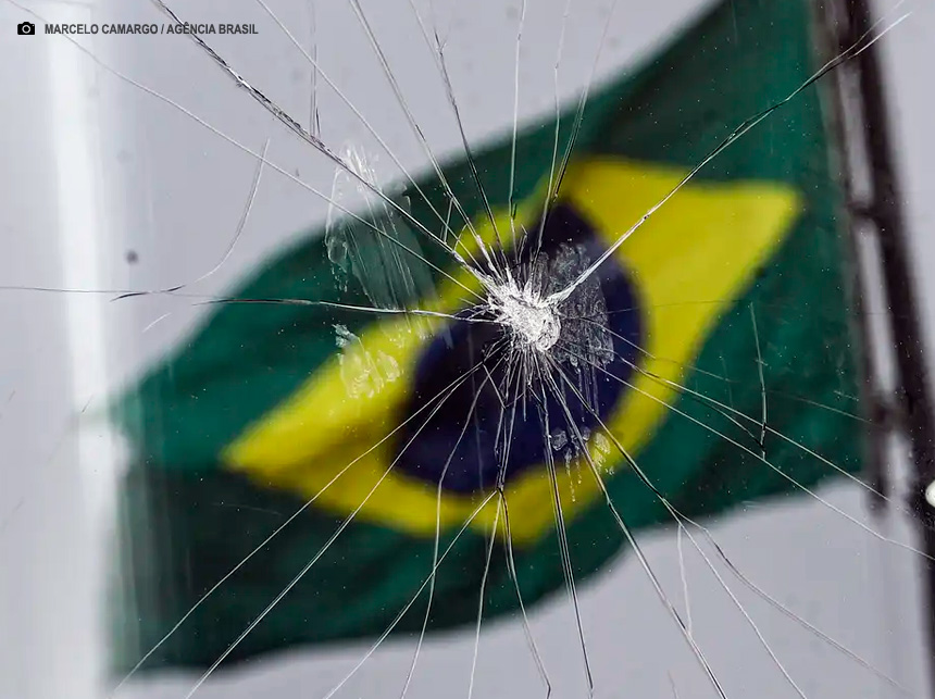 Governo da Argentina identifica foragidos do 8 de janeiro no país