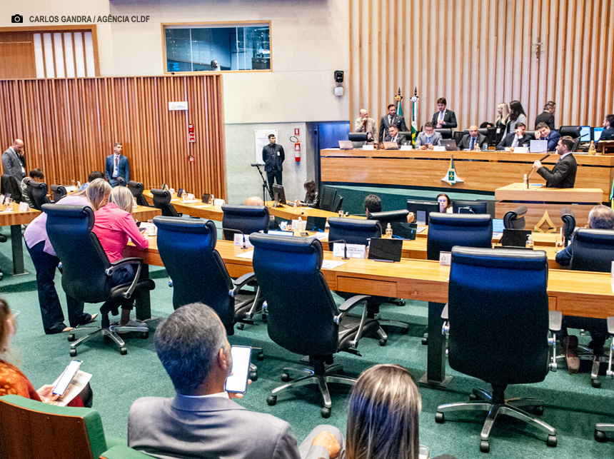 Distritais repercutem greve de auxiliares e técnicos de enfermagem