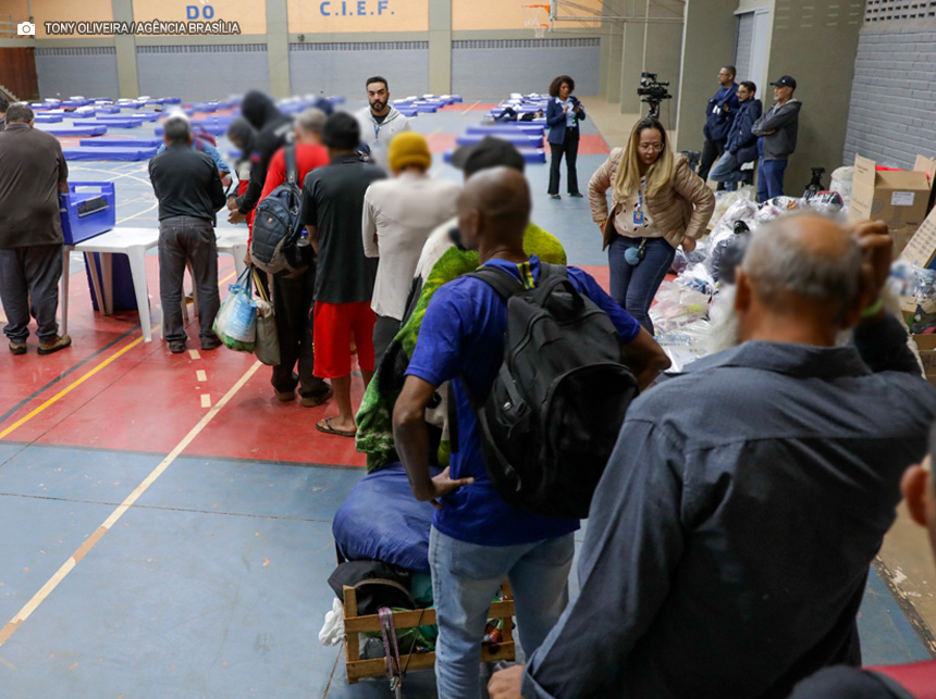 Ação Contra o Frio: GDF oferece abrigo e agasalho a pessoas em situação de rua