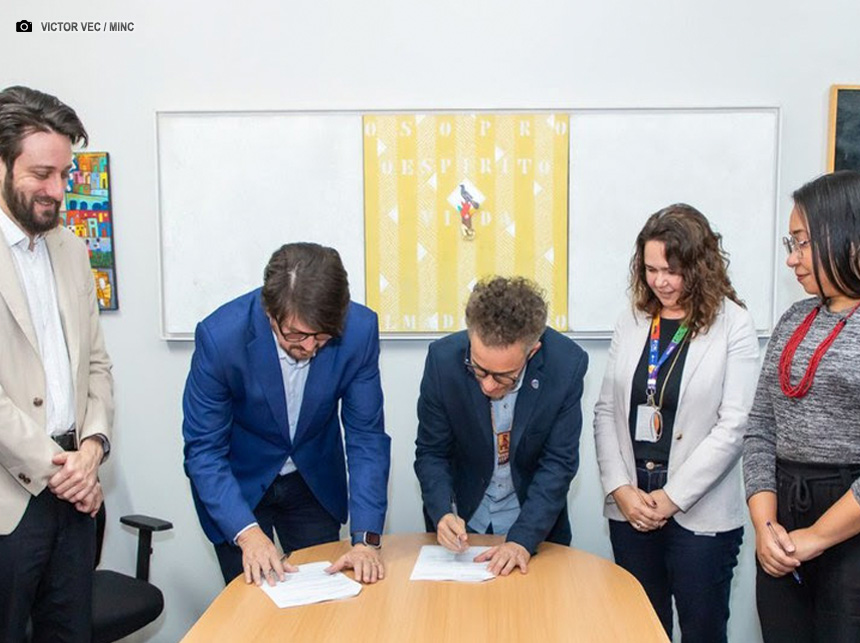 Ministério da Cultura e DF assinam acordo de cooperação para o desenvolvimento das bibliotecas no país