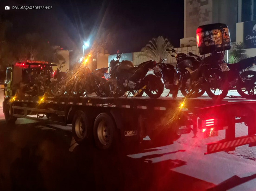 Fiscalização desfaz ‘rolezinho’ e autua motociclistas por diversas irregularidades