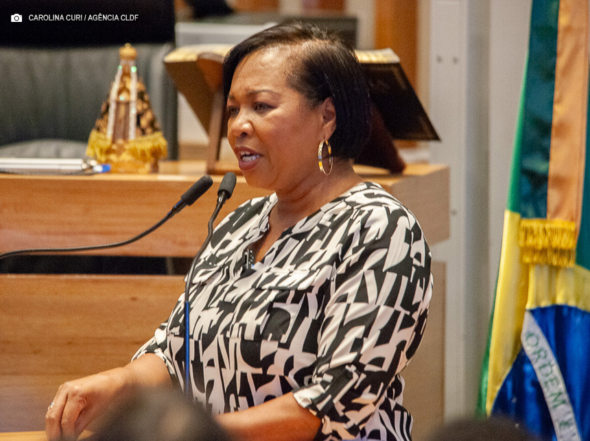 Projeto aprovado obriga divulgação de sistemas de consulta de antecedentes criminais para proteção das mulheres