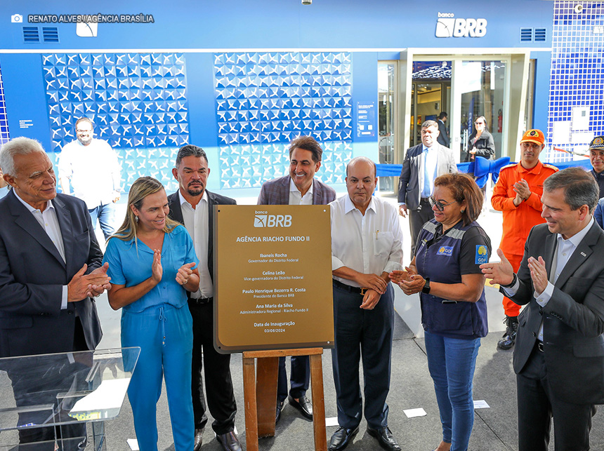 Banco de Brasília: Ibaneis e Celina Leão entregam primeira agência bancária do Riacho Fundo II