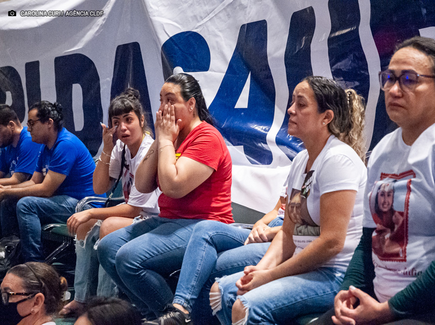 CLDF recebe pais de crianças mortas na rede de saúde do DF