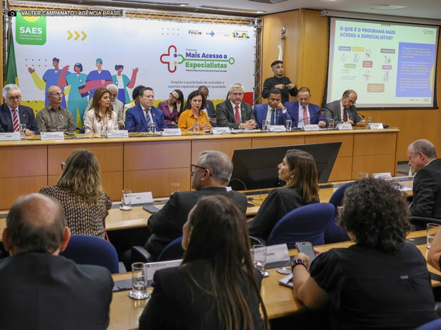 Mais Especialistas: Saúde deve investir R$ 1 bilhão em ampliação de consultas e redução de tempo de espera