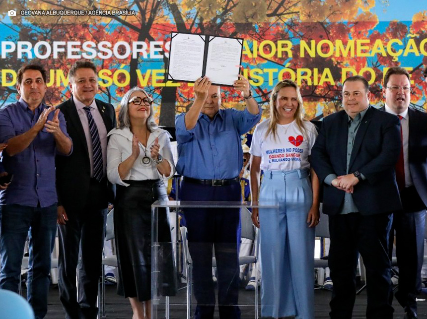 Ibaneis reforça Educação com nomeação de 3,4 mil servidores