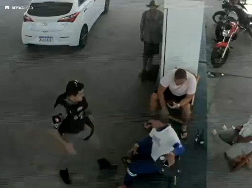 Policial agride homem com deficiência em posto em Santa Luzia cidade do Sertão da Paraíba