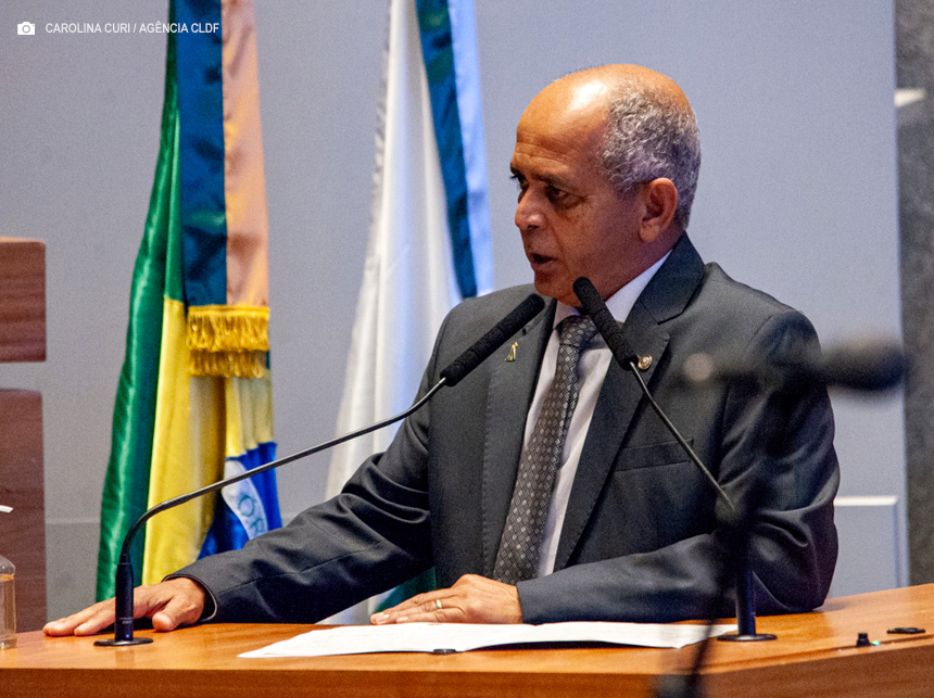 Projeto de lei permite publicidade em contêineres de descarte de entulho