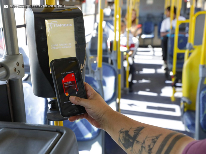 52 linhas de ônibus deixam de receber dinheiro em espécie a parti de segunda (1º)