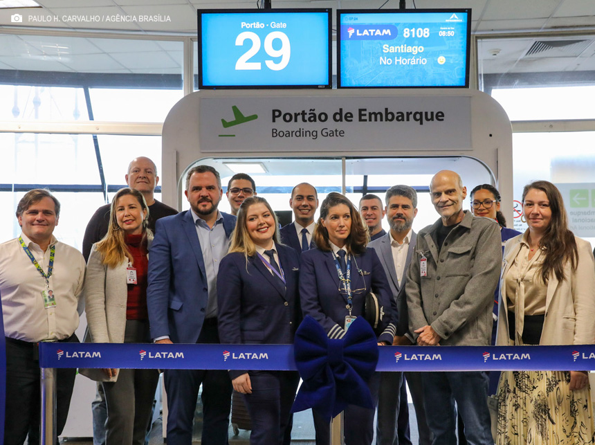 Brasília retoma voos diretos para Santiago