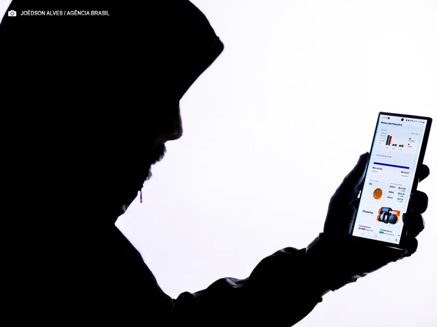 Criminosos usam apagão cibernético para aplicar golpes e coletar dados