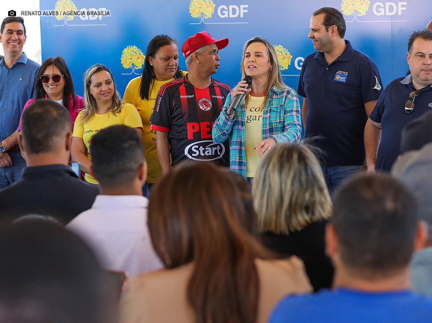 Três campos sintéticos são inaugurados em Planaltina com investimento de R$ 2,5 milhões