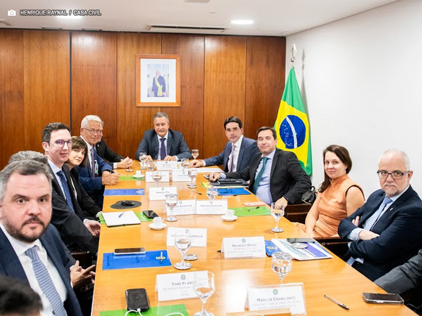 Aeroporto Salgado Filho deve voltar a ter pousos e decolagens em outubro