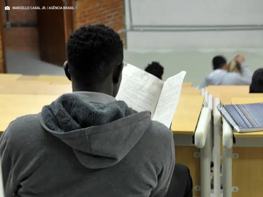 MPDFT obtém sentença que suspende concurso público por violação das leis de cotas raciais