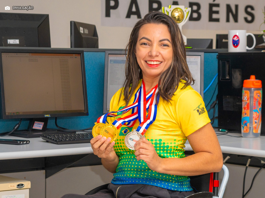 Aluna do COP Recanto das Emas é destaque no Campeonato Internacional de Parabadminton em Uganda