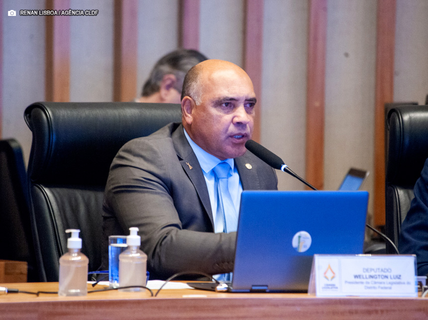 Lei de Wellington Luiz “Mulher, Não se Cale” é publicada no Distrito Federal