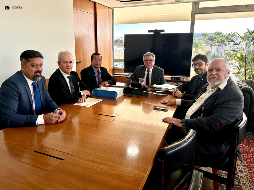 Cofen vai ao Palácio do Planalto discutir projetos de interesse da Enfermagem