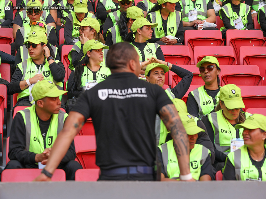 Profissionais recebem capacitação para promover ambientes seguros para mulheres no Campeonato Brasileiro