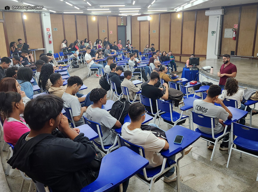 UnDF lança auxílio-saúde mental para estudantes de graduação