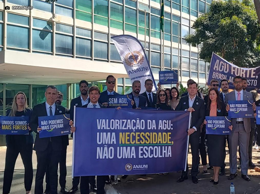 Paralisação de advogados da União reúne integrantes da carreira em Brasília