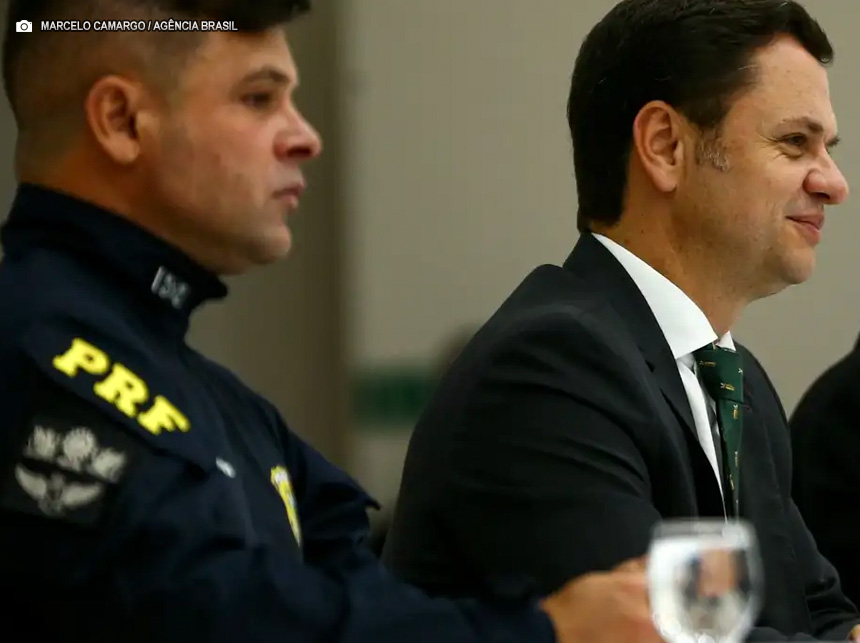 PF indicia Torres e Vasques por uso ilegal da PRF nas eleições de 2022