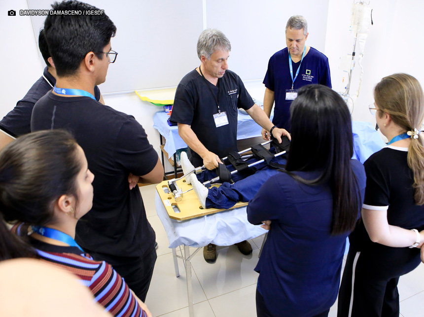 Primeiro curso europeu de trauma capacita profissionais de saúde em Brasília