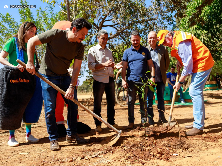 Projeto De Cara Nova retira 733 toneladas de entulho de área de descarte irregular em Planaltina