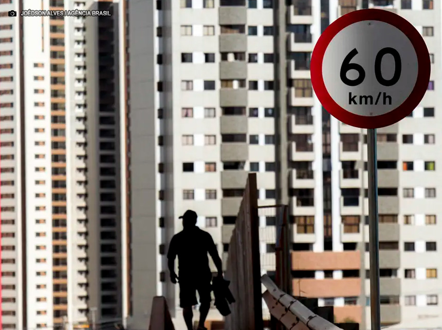 Gangstalking: médicos alertam para risco de crença em perseguição