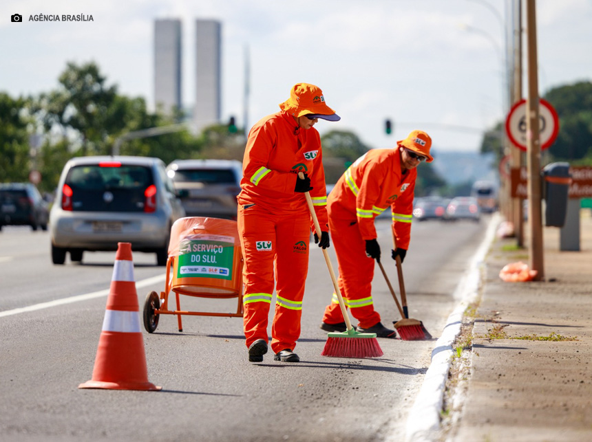 SLU completa 63 anos de inovação e excelência na gestão da limpeza pública do DF