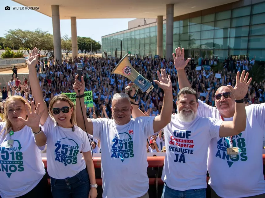 Técnicos em Enfermagem comemoram envio, por Ibaneis Rocha, de projeto de reajuste de 15% à categoria