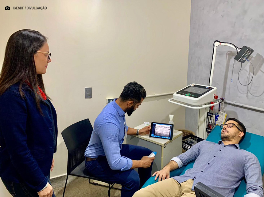 Hospital de Base do DF recebe pesquisadores da Universidade Federal do Rio de Janeiro para treinamento em sistema avançado de suporte neuromuscular