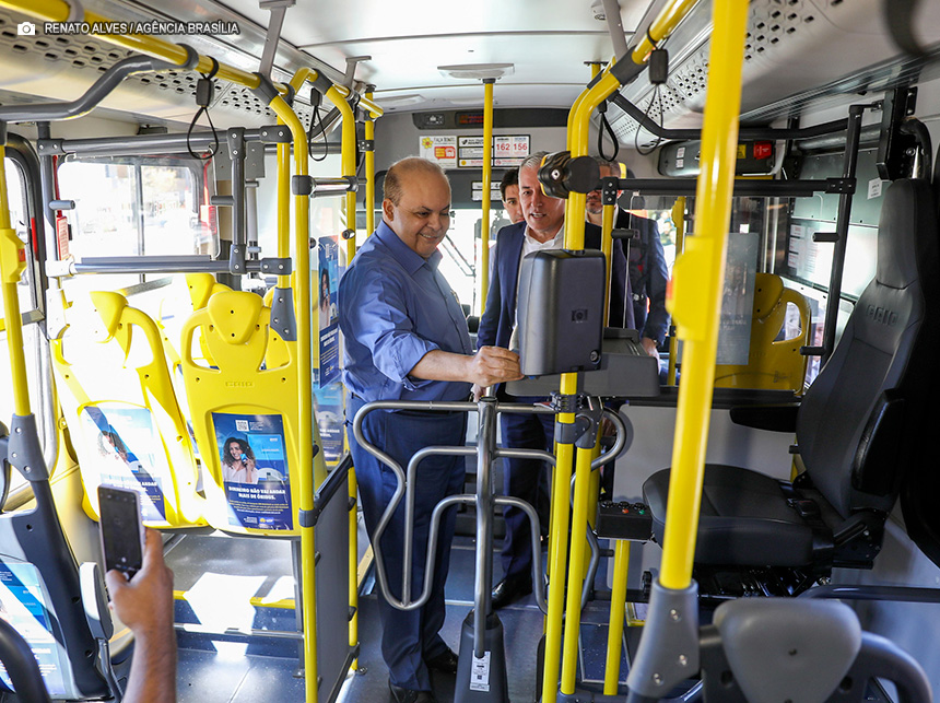 DF ganha 78 novos ônibus equipados com ar-condicionado e se aproxima de renovação completa da frota