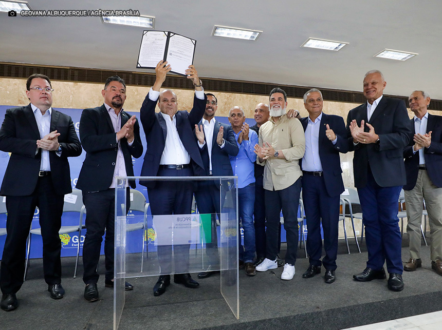 Ibaneis sanciona Lei do Plano de Preservação do Conjunto Urbanístico de Brasília (Ppcub)