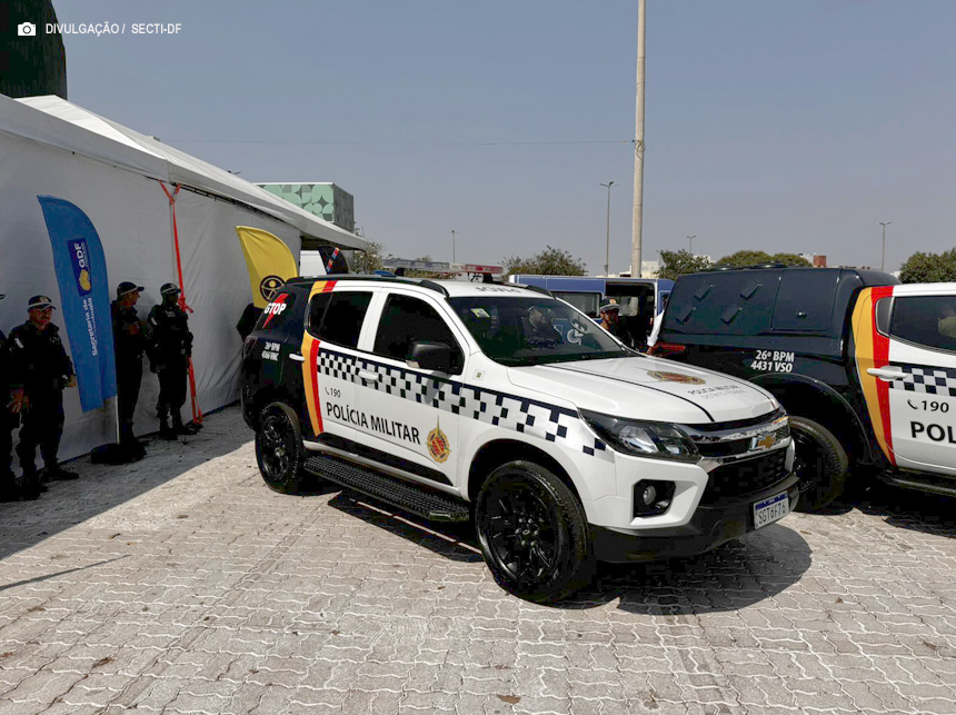 QR Code em viaturas da PMDF facilita acesso de surdos a atendimento em Libras