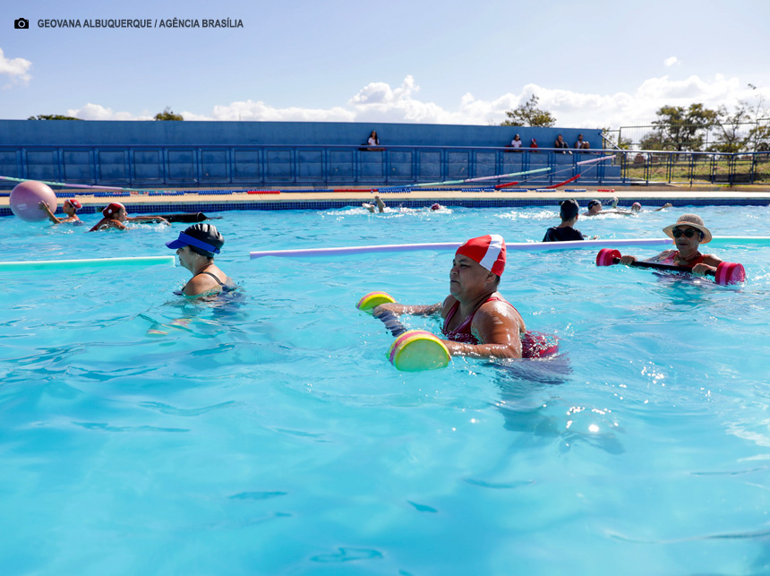 Escola de Esporte abre pré-inscrições para modalidades no Complexo Aquático Cláudio Coutinho