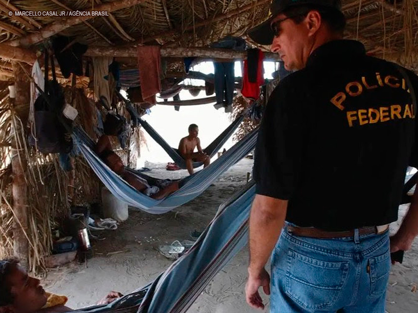Trabalhadores são resgatados em condições análogas à escravidão na maior operação da história do Brasil