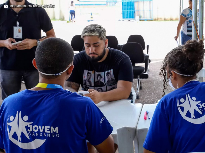 Dia Internacional da Juventude: GDF valoriza jovens com oferta de programas profissionalizantes