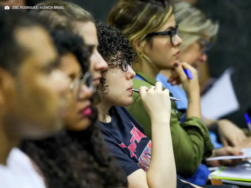 Mulheres são maioria de inscritos no Concurso Unificado
